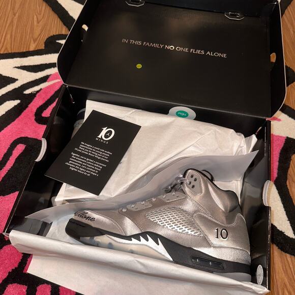 Jordan 5 Retro Wings (2025) - Women’s Size 12 - Rare - Brand New - Picture 8 of 11